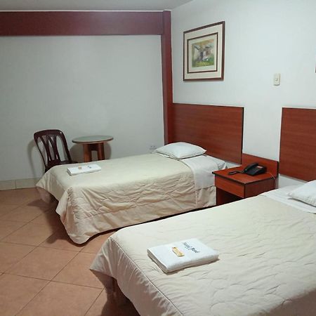 Hostal Bond هواراس المظهر الخارجي الصورة